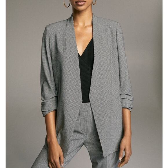 Aritzia Jackets & Blazers - Aritzia Babaton Power Blazer Check Mini Houndstooth Ruched 3/4 Sleeve Jacket